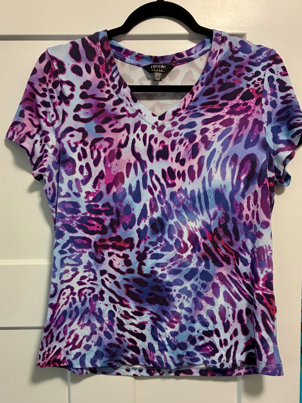 Nicole Miller Purple Lavender Animal Print V-Neck Tee
